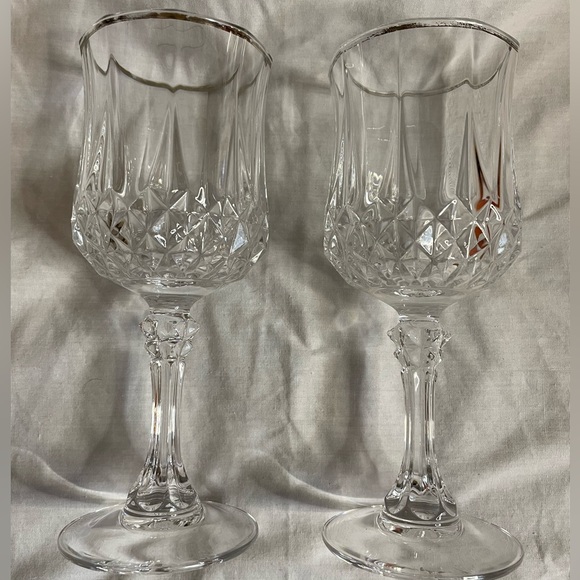 Cristal d’Arques-Durand LONGCHAMP Gold Stemware (Set of 2) - Picture 2 of 9